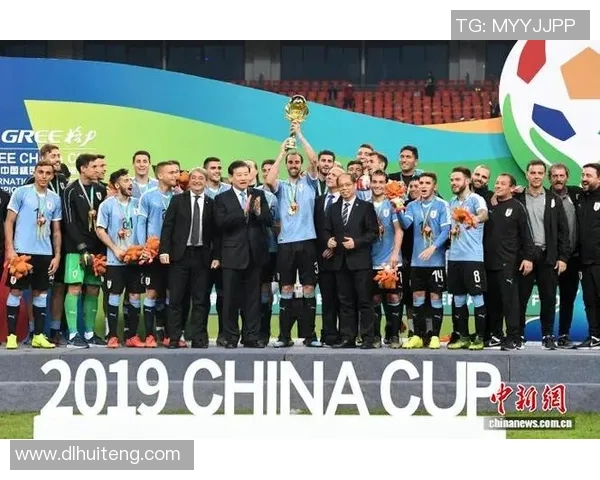 探寻足球场上的传奇人物谁是当今最耀眼的足球明星