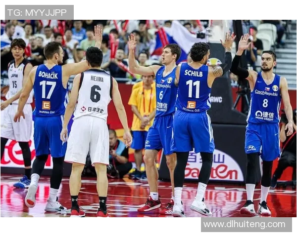 捷克与日本足球对决分析：战术特点与球队状态全面解读